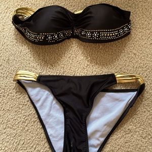 Cute black snd gold bikini